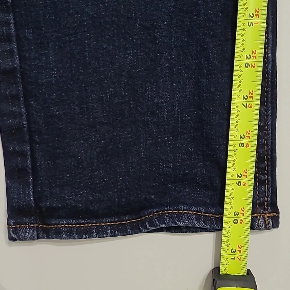 Old Navy Slim Jeans in Dark Blue Wash size 36x32. *See Measurements*